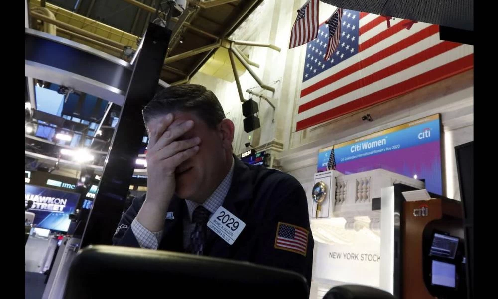 Ξέφρενη πτώση στη Wall Street - Εικόνες κατάρρευσης